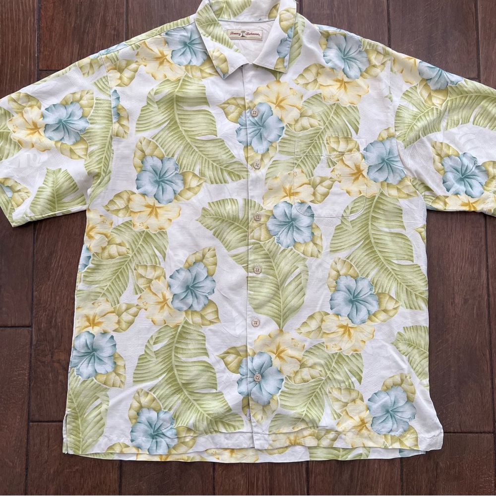 Tommy Bahama Yellow and Blue Floral 100% Silk Button Down Shirt size L